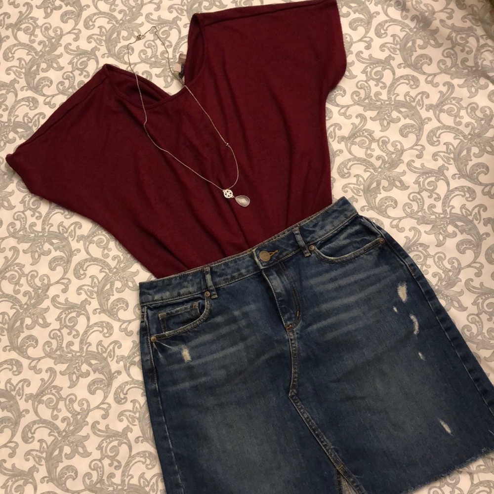 Loft Blouse with twist back design💕🌸